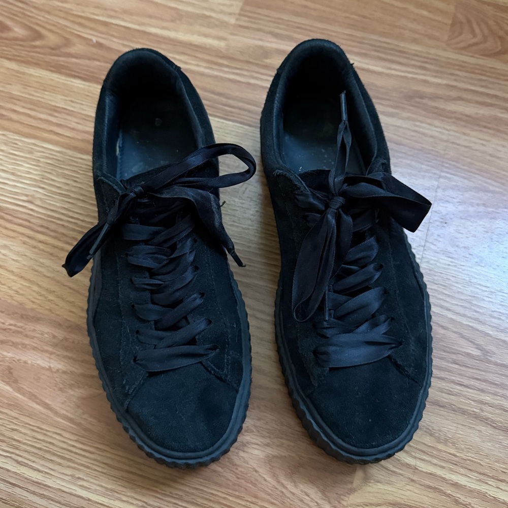 Black Fenty Puma Creepers